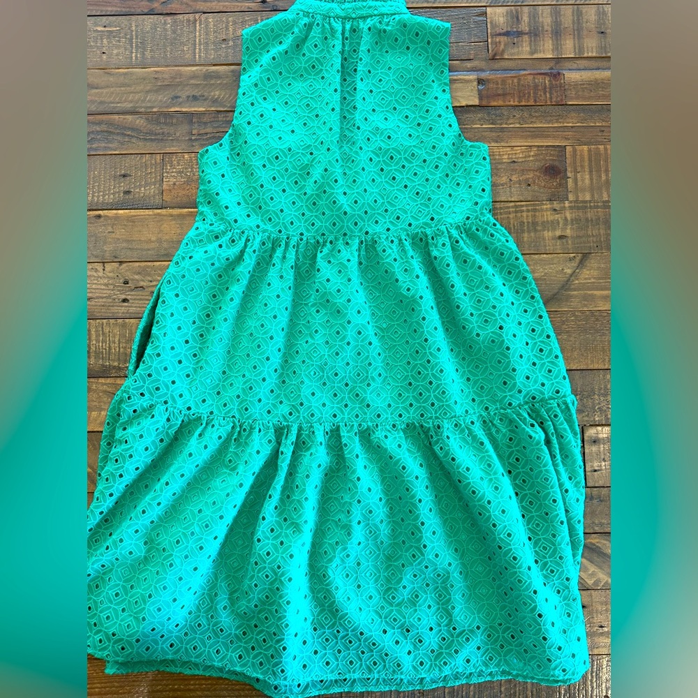 Lilly Pulitzer Novella Green Eyelet Swing Dress Size XXS Pockets! - Picture 3 of 7